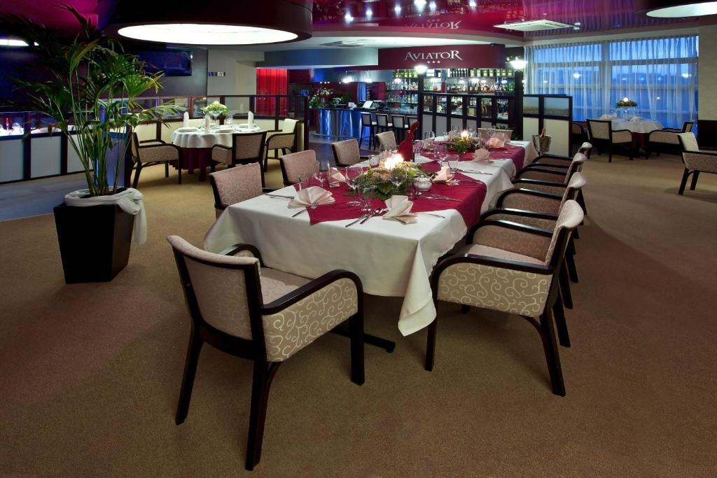 Aviator Hotel Restauracja & Spa Pabianice Exterior photo